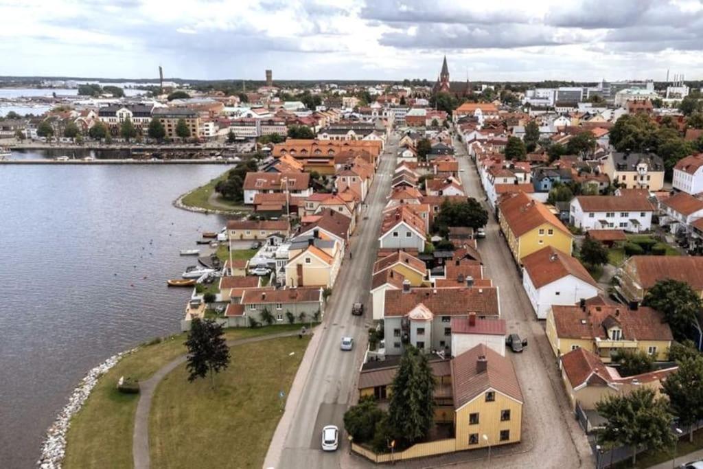 Central Laegenhet I 1700-Talshus Västervik Exterior foto